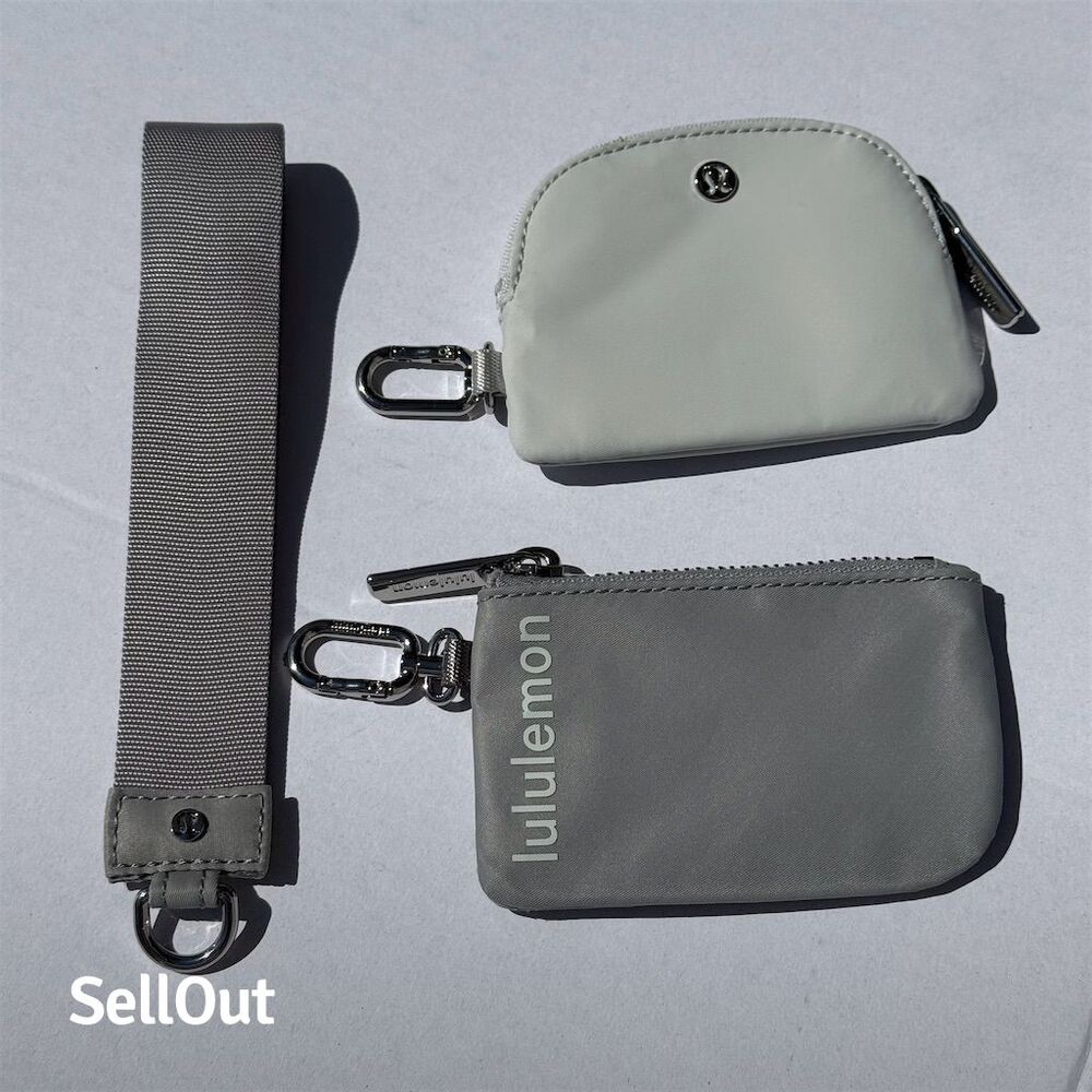 Lululemon Dual Pouch Wristlet Silver/Vapor Fashionable Detachable